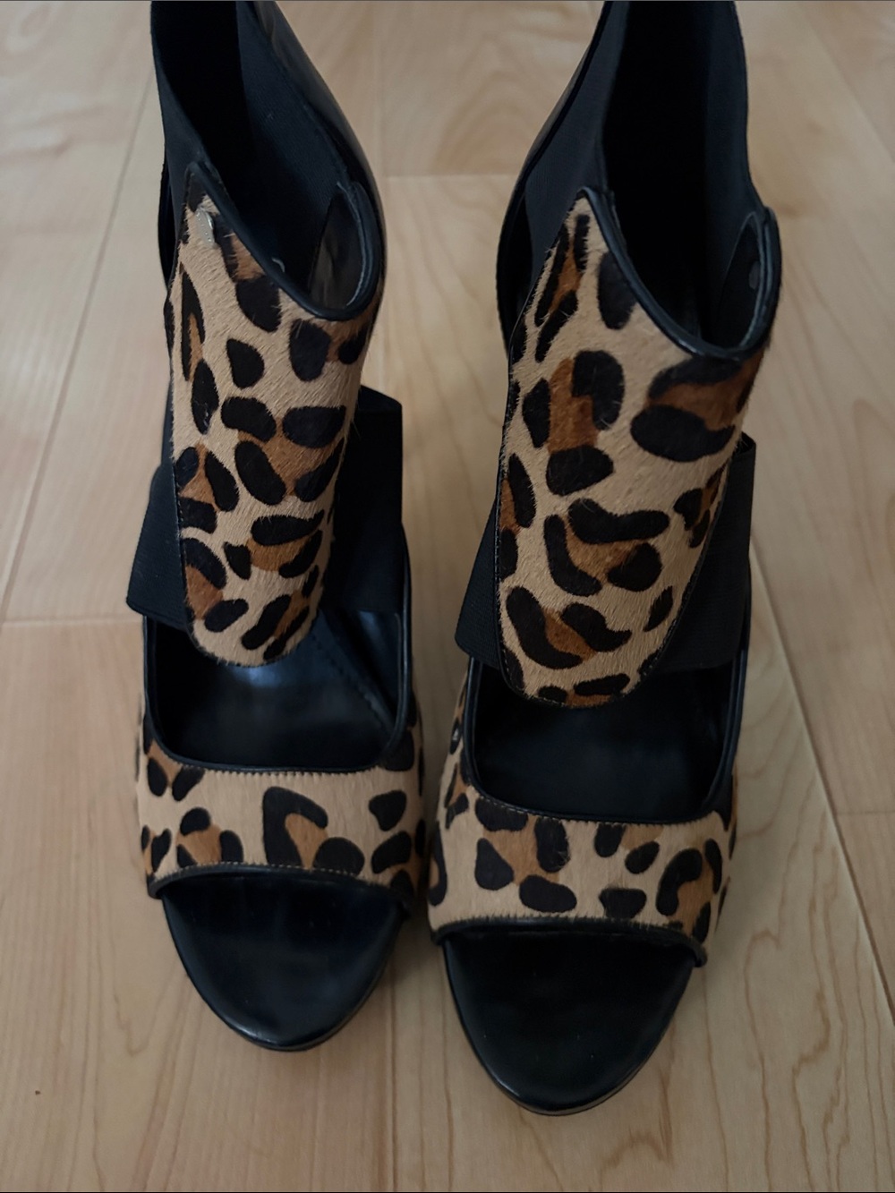 Calvin Klein Leopard Print Open-Toe Heels - Black & Brown never worn no tag